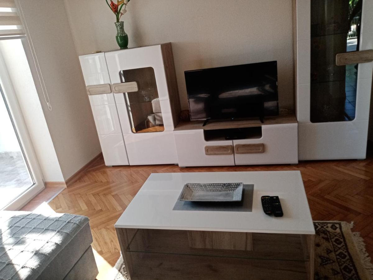 Apartmani Bosco 티바트 외부 사진