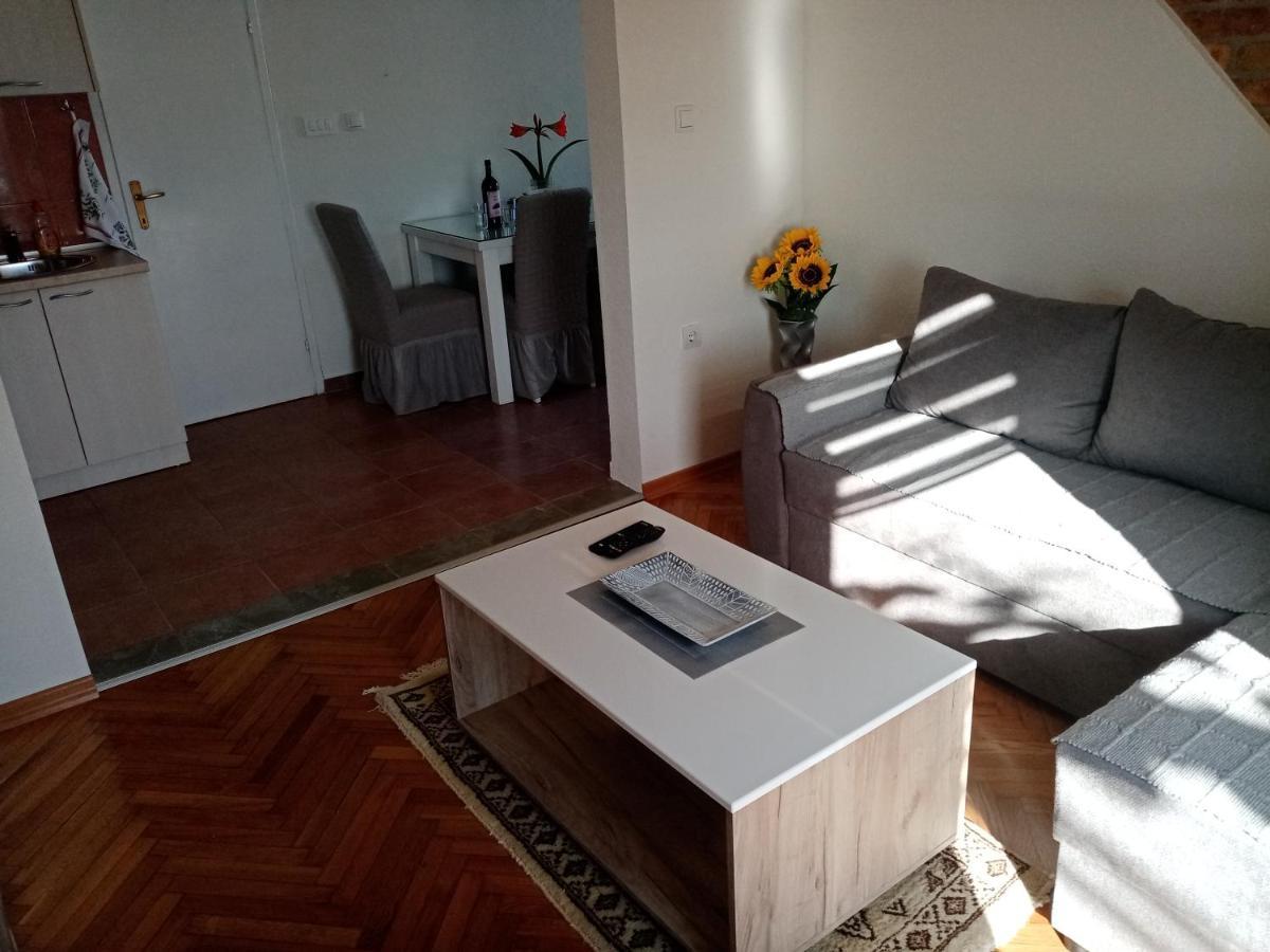 Apartmani Bosco 티바트 외부 사진