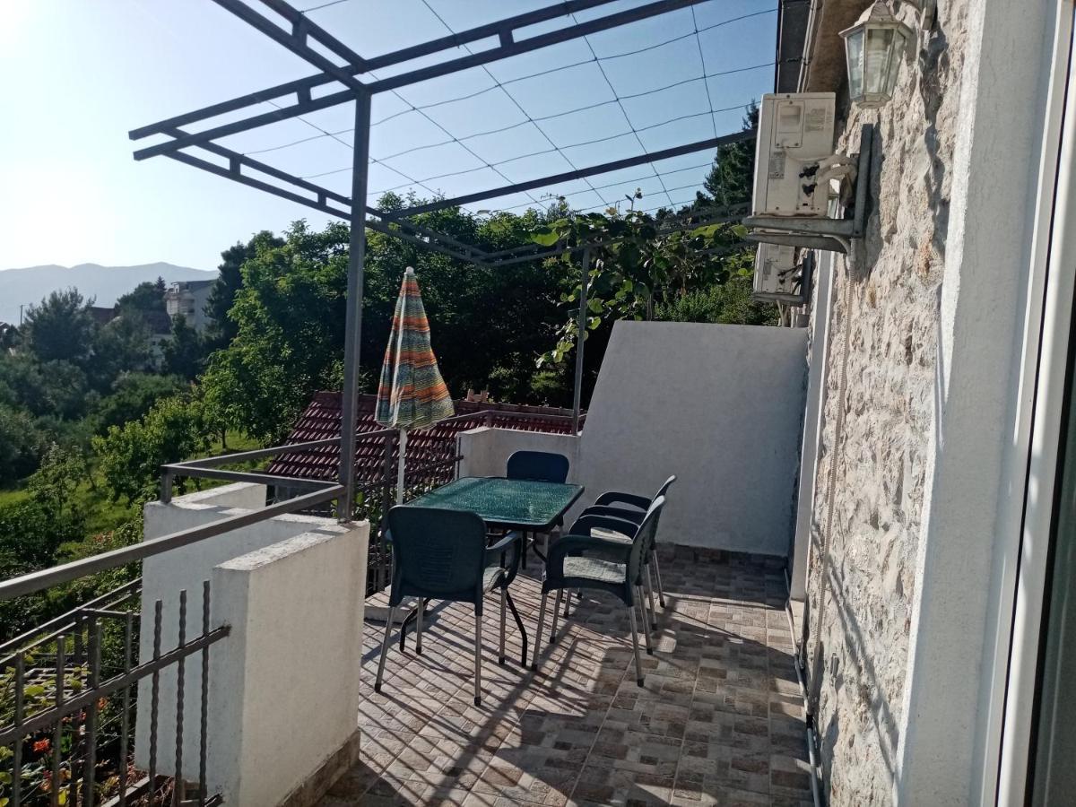 Apartmani Bosco 티바트 외부 사진