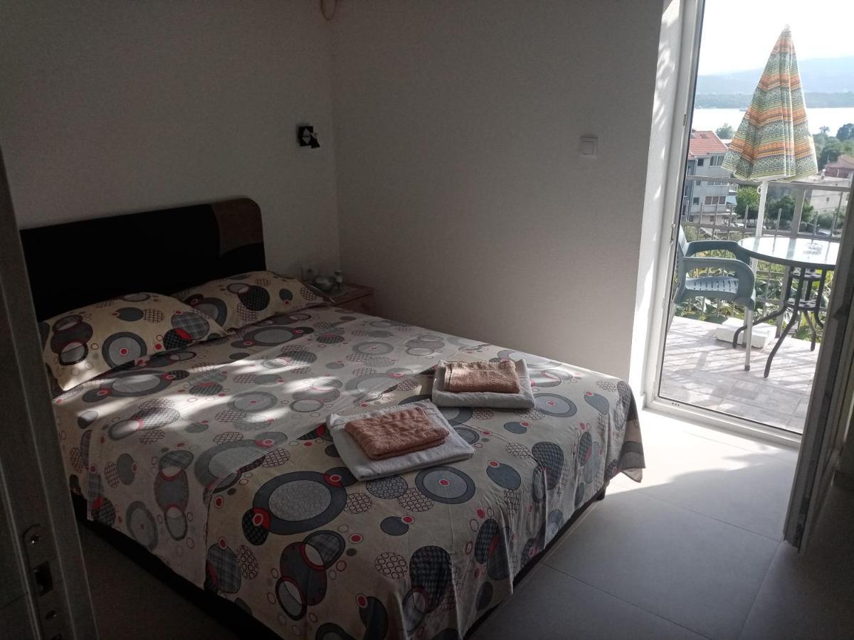 Apartmani Bosco 티바트 외부 사진