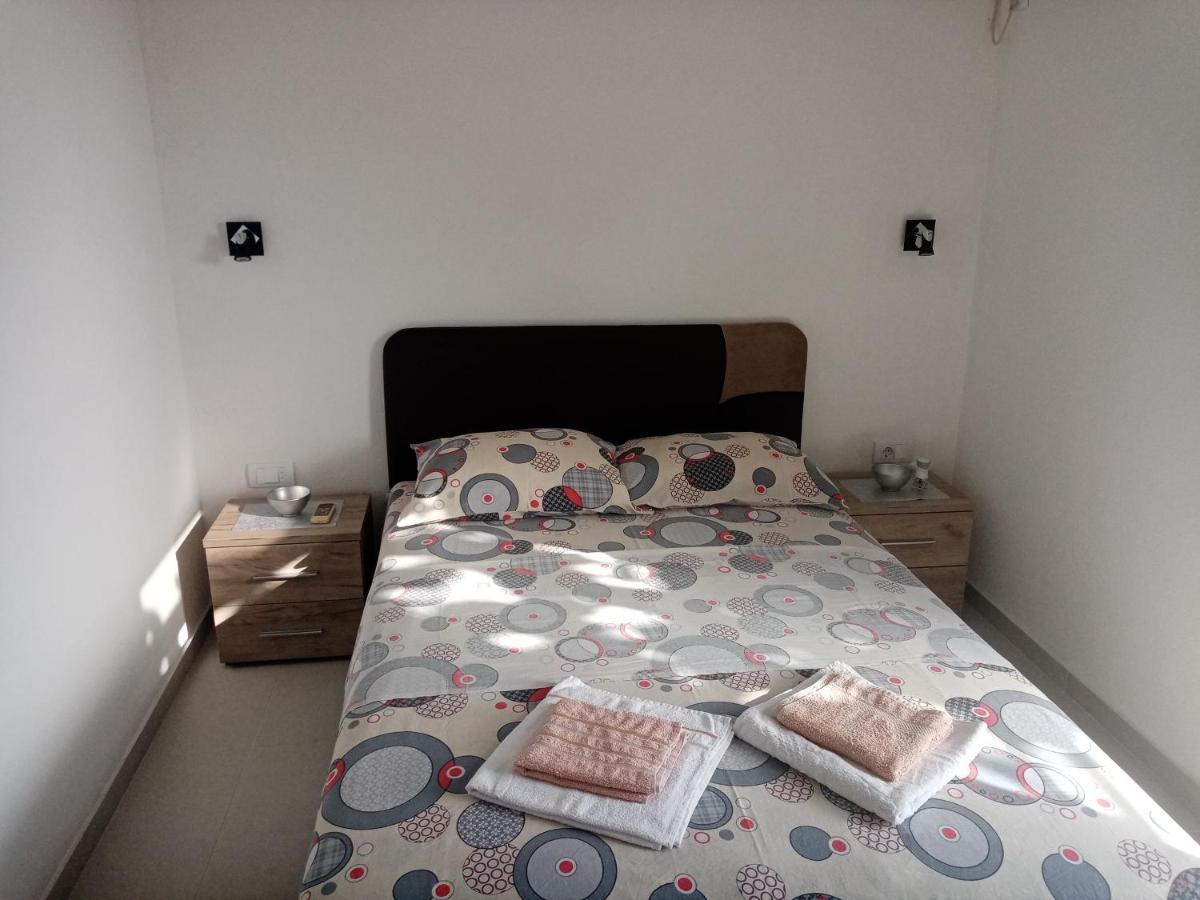 Apartmani Bosco 티바트 외부 사진