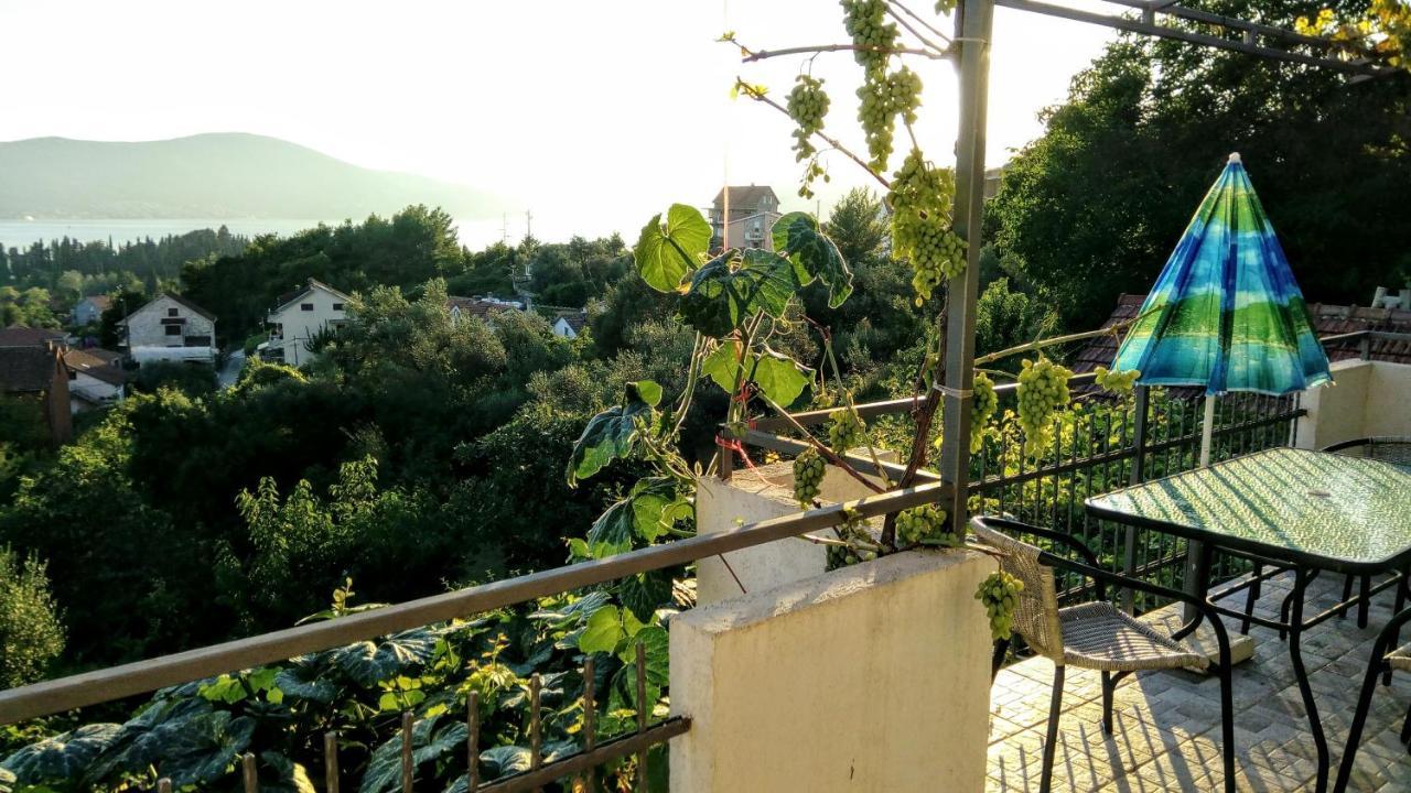 Apartmani Bosco 티바트 외부 사진