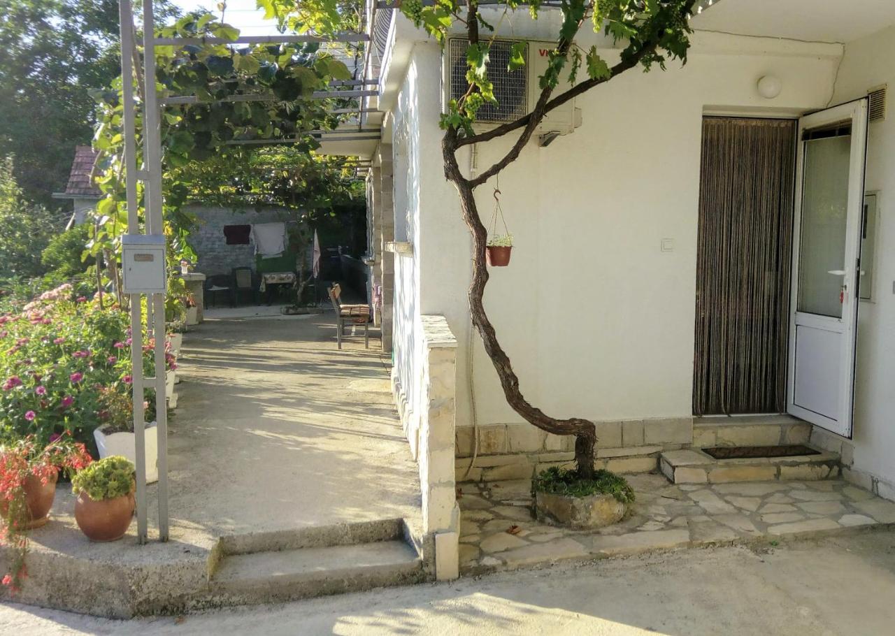 Apartmani Bosco 티바트 외부 사진